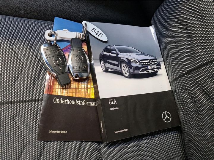 Photo 9 VIN: WDC1569421J464667 - MERCEDES-BENZ GLA 180 