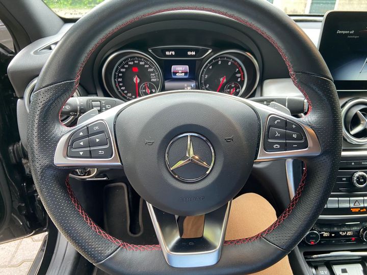 Photo 10 VIN: WDC1569421J587630 - MERCEDES-BENZ GLA-KLASSE 