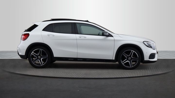 Photo 6 VIN: WDC1569421J615408 - MERCEDES-BENZ GLA 