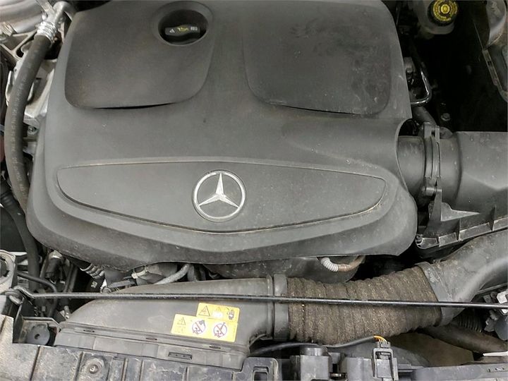 Photo 10 VIN: WDC1569431J421050 - MERCEDES-BENZ GLA 