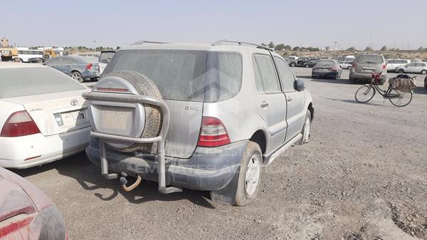 Photo 5 VIN: WDC1631541A035529 - MERCEDES-BENZ ML320 