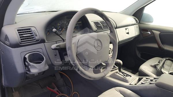 Photo 8 VIN: WDC1631541A035529 - MERCEDES-BENZ ML320 