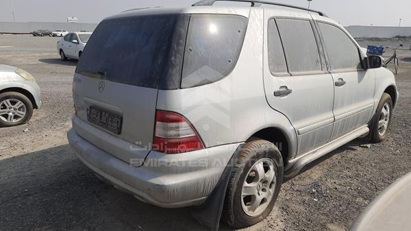 Photo 6 VIN: WDC1631571A446533 - MERCEDES-BENZ ML350 