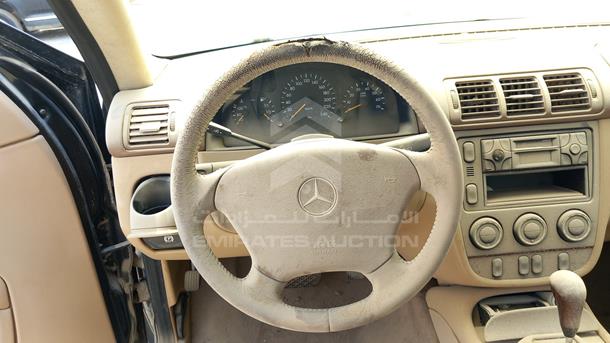 Photo 2 VIN: WDC1631751A349865 - MERCEDES-BENZ ML 500 