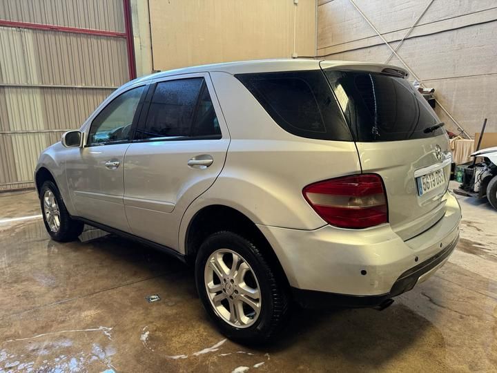 Photo 6 VIN: WDC1641221A050468 - MERCEDES-BENZ ML 