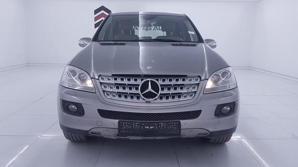 Photo 0 VIN: WDC1641751A022426 - MERCEDES-BENZ ML 500 