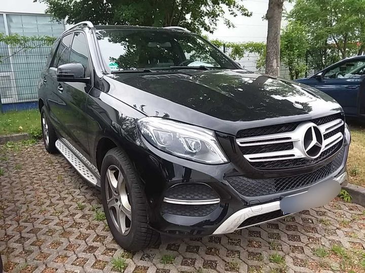 Photo 2 VIN: WDC1660061A932569 - MERCEDES-BENZ GLE 250D 