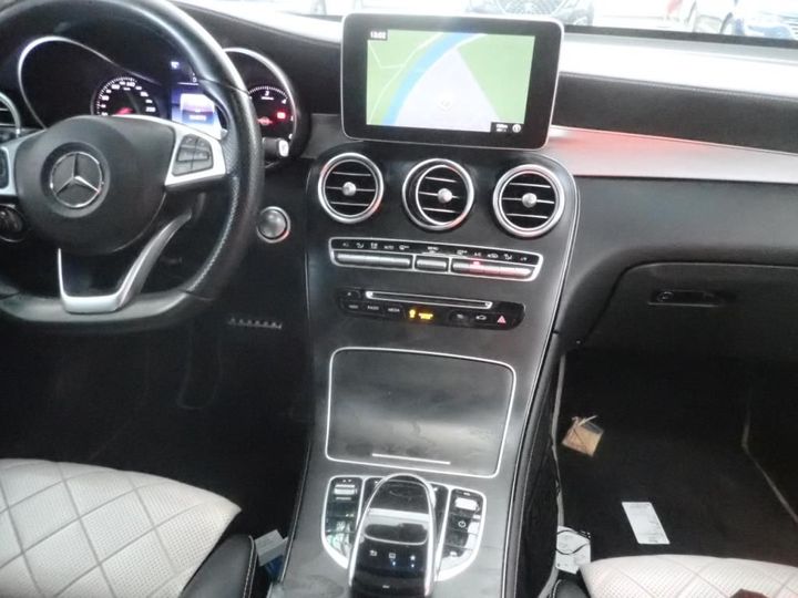 Photo 10 VIN: WDC2539051F074000 - MERCEDES-BENZ CLASSE GLC 