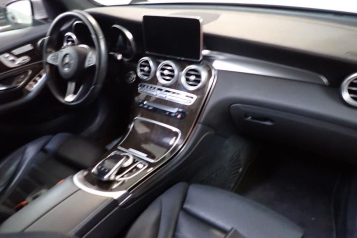 Photo 2 VIN: WDC2539051F076897 - MERCEDES-BENZ CLASSE GLC 