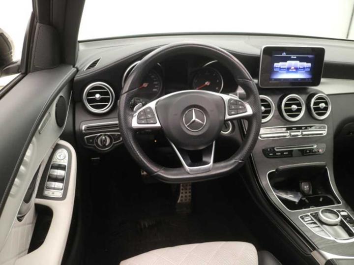 Photo 9 VIN: WDC2539051F226658 - MERCEDES-BENZ GLC-CLASS SUV 