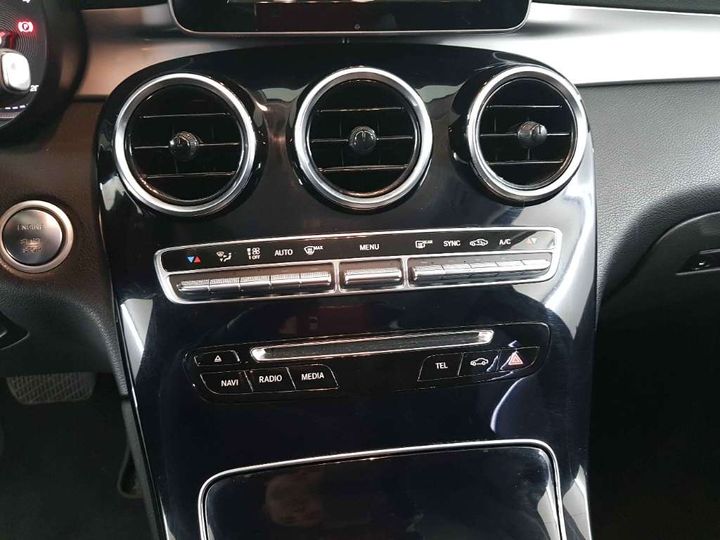 Photo 9 VIN: WDC2539051F271347 - MERCEDES-BENZ GLC 