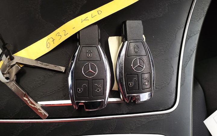 Photo 16 VIN: WDC2539051F426609 - MERCEDES-BENZ GLC 