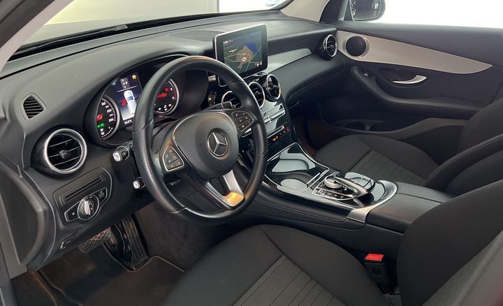 Photo 9 VIN: WDC2539051F534436 - MERCEDES-BENZ GLC 220 