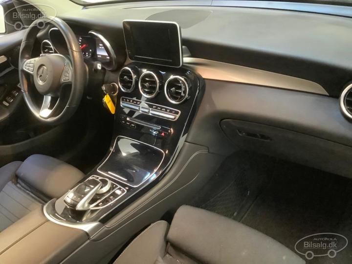 Photo 13 VIN: WDC2539051F597959 - MERCEDES-BENZ GLC-CLASS SUV 