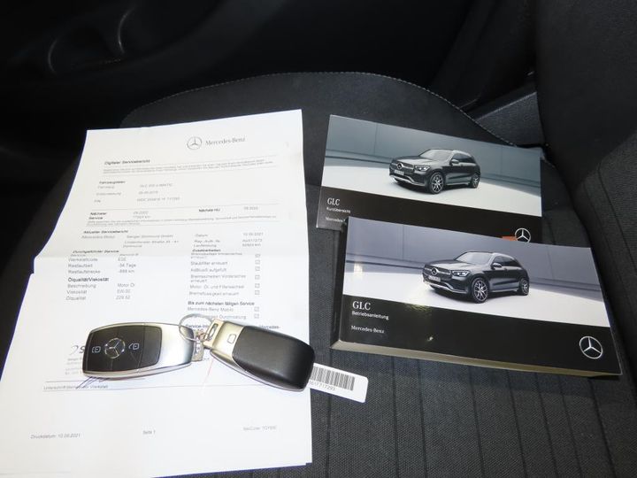 Photo 10 VIN: WDC2539161F717293 - MERCEDES-BENZ GLC 