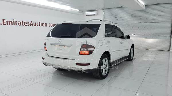 Photo 8 VIN: WDCBB72E89A455247 - MERCEDES-BENZ ML 500 