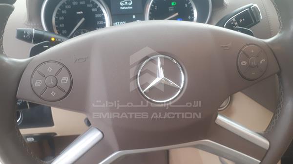 Photo 17 VIN: WDCBF8GE2CA776002 - MERCEDES-BENZ GL 500 