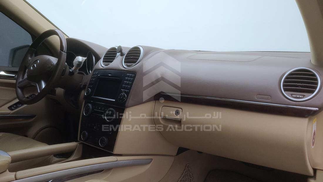 Photo 33 VIN: WDCBF8GE3BA636667 - MERCEDES G 