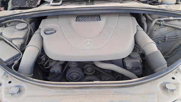 Photo 27 VIN: WDCCB6FE5BA115097 - MERCEDES-BENZ R 350 