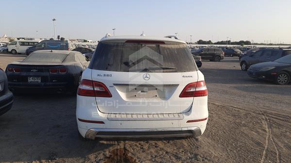 Photo 8 VIN: WDCDA5HB0EA301526 - MERCEDES-BENZ ML350 