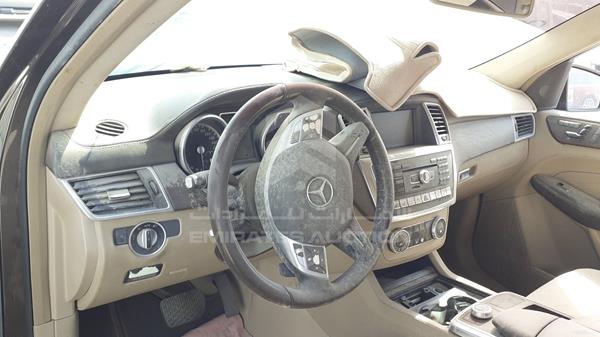 Photo 9 VIN: WDCDA7DB7EA352975 - MERCEDES-BENZ ML 500 