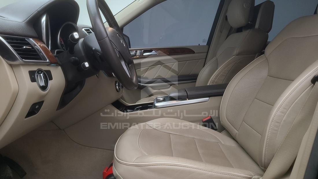 Photo 13 VIN: WDCDF7DE5EA268262 - MERCEDES GL 