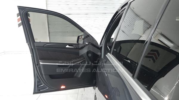 Photo 11 VIN: WDCDF7DE6DA215973 - MERCEDES-BENZ GL 500 