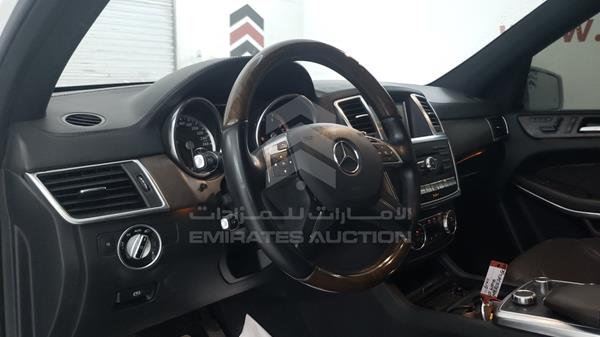 Photo 10 VIN: WDCDF7DE6FA461411 - MERCEDES-BENZ GL 500 