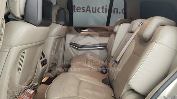 Photo 17 VIN: WDCDF7DE8DA143786 - MERCEDES-BENZ GL 500 