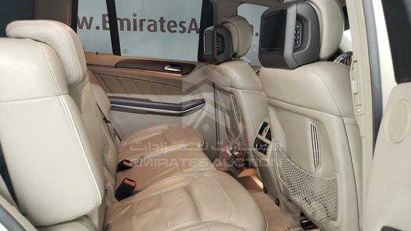 Photo 20 VIN: WDCDF7DE8DA143786 - MERCEDES-BENZ GL 500 