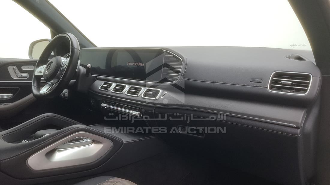 Photo 31 VIN: WDCFF5KE3KA081548 - MERCEDES GLS 