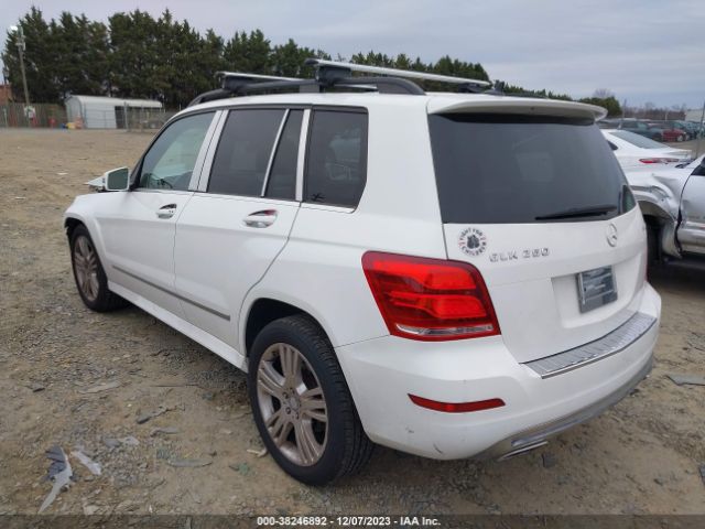 Photo 2 VIN: WDCGG0EBXFG372184 - MERCEDES-BENZ GLK 