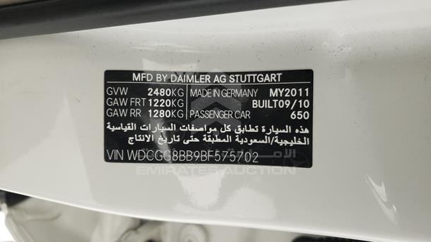 Photo 2 VIN: WDCGG8BB9BF575702 - MERCEDES-BENZ GLK 300 