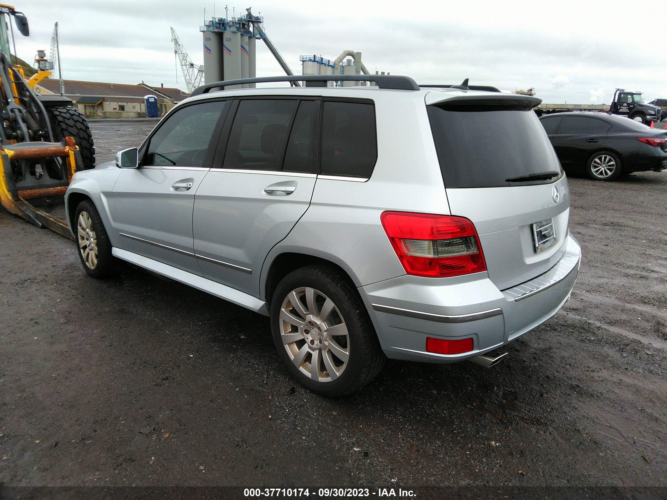 Photo 2 VIN: WDCGG8HB2AF461093 - MERCEDES-BENZ GLK-KLASSE 