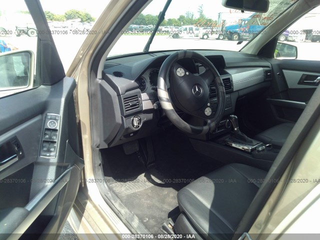 Photo 4 VIN: WDCGG8HB4AF294624 - MERCEDES-BENZ GLK-CLASS 