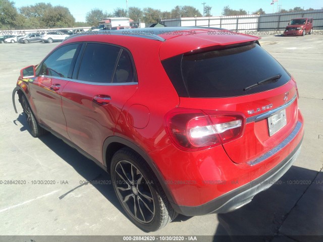 Photo 2 VIN: WDCTG4EB0GJ244255 - MERCEDES-BENZ GLA 