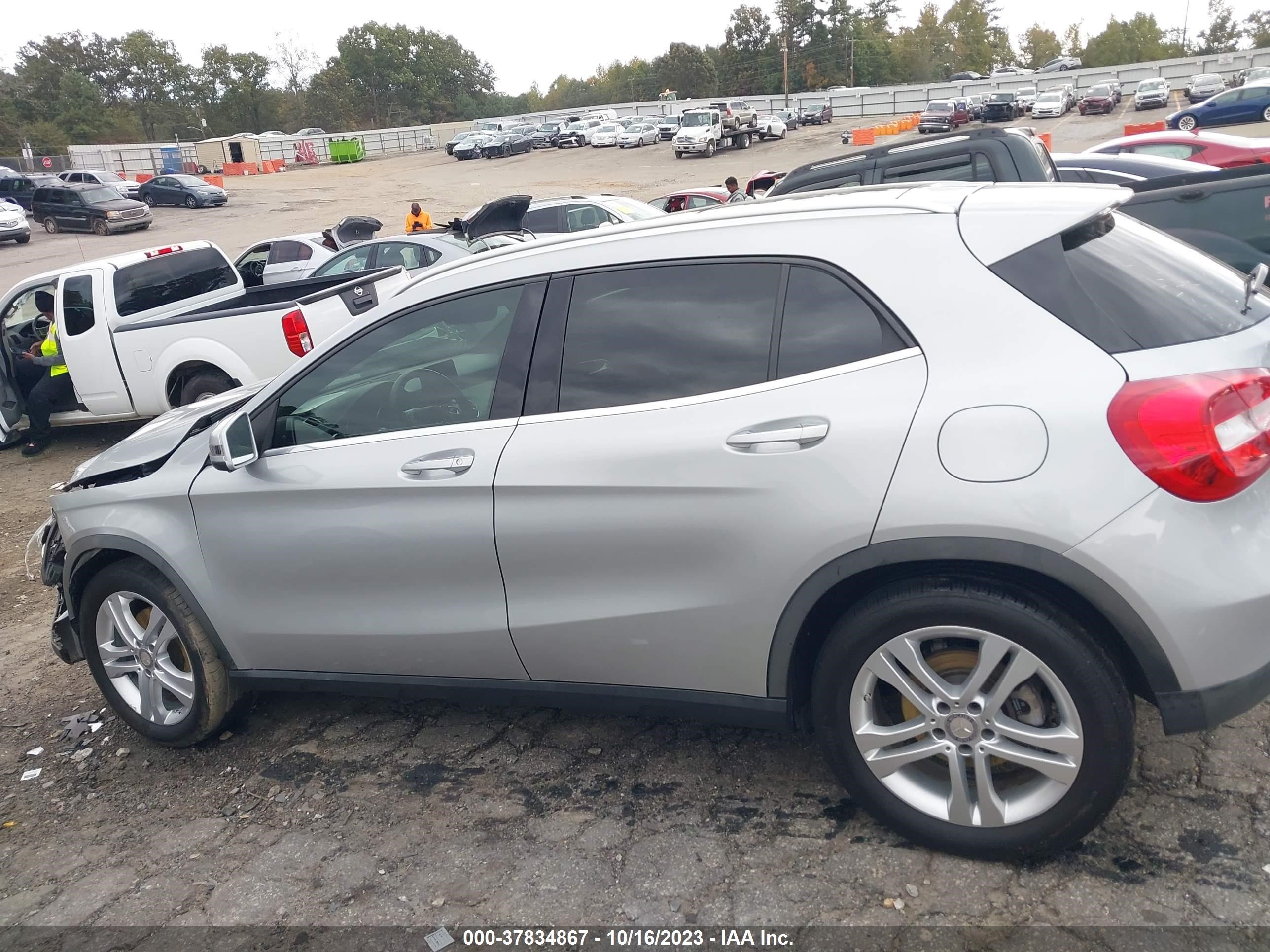 Photo 13 VIN: WDCTG4EB0HJ301443 - MERCEDES-BENZ GLA-KLASSE 