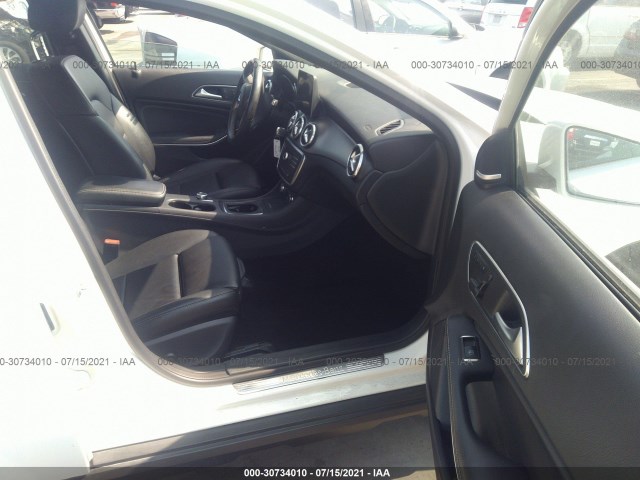 Photo 4 VIN: WDCTG4EB0HJ355339 - MERCEDES-BENZ GLA 