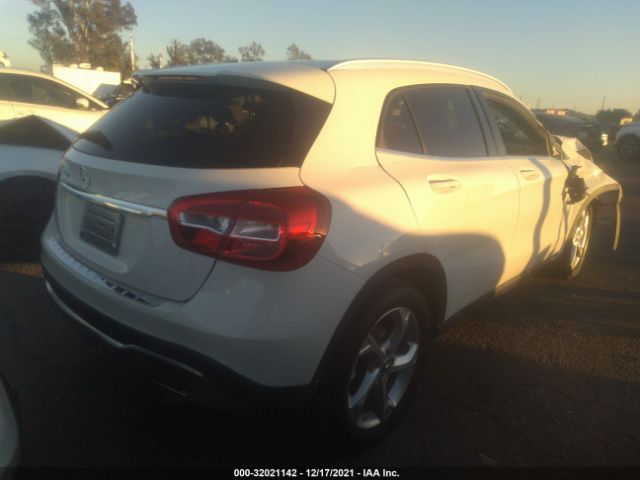 Photo 3 VIN: WDCTG4EB0JJ398293 - MERCEDES-BENZ GLA 