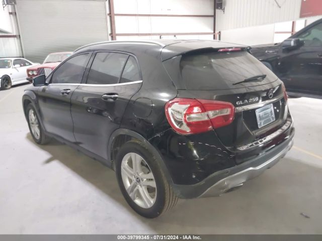 Photo 2 VIN: WDCTG4EB0JJ444110 - MERCEDES-BENZ GLA-CLASS 