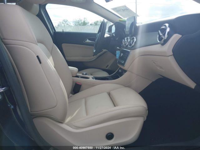 Photo 4 VIN: WDCTG4EB0JJ471355 - MERCEDES-BENZ GLA-CLASS 