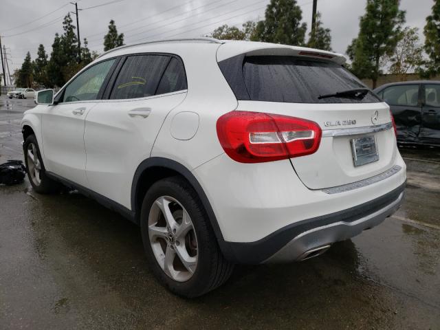 Photo 2 VIN: WDCTG4EB0JJ477978 - MERCEDES-BENZ GLA 250 