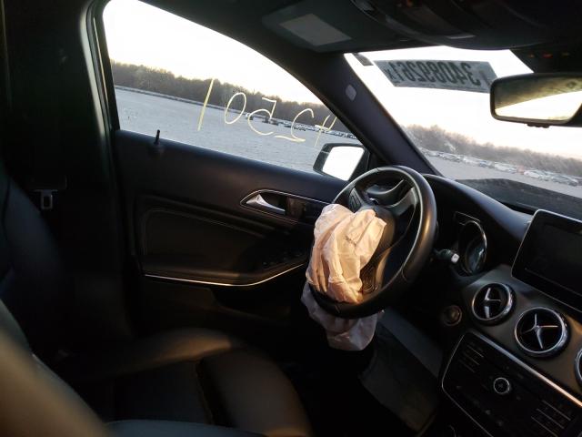 Photo 4 VIN: WDCTG4EB1GJ207991 - MERCEDES-BENZ GLA 250 