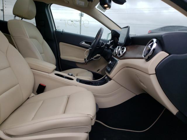 Photo 4 VIN: WDCTG4EB1KJ552544 - MERCEDES-BENZ GLA 250 