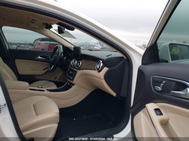 Photo 4 VIN: WDCTG4EB1KU012948 - MERCEDES-BENZ GLA 250 