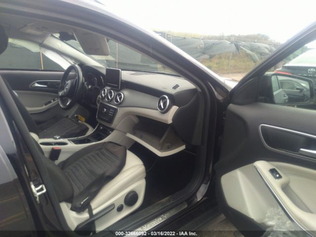 Photo 4 VIN: WDCTG4EB2GJ219941 - MERCEDES-BENZ GLA 