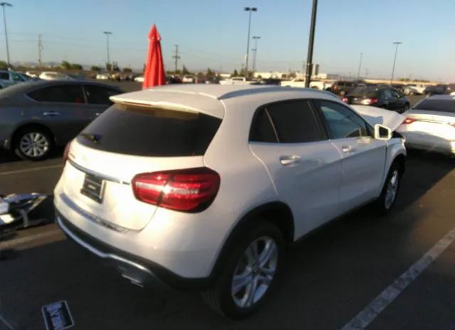 Photo 3 VIN: WDCTG4EB2LJ689395 - MERCEDES-BENZ GLA 