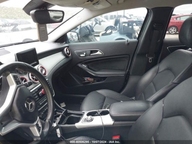 Photo 4 VIN: WDCTG4EB3FJ136601 - MERCEDES-BENZ GLA-CLASS 