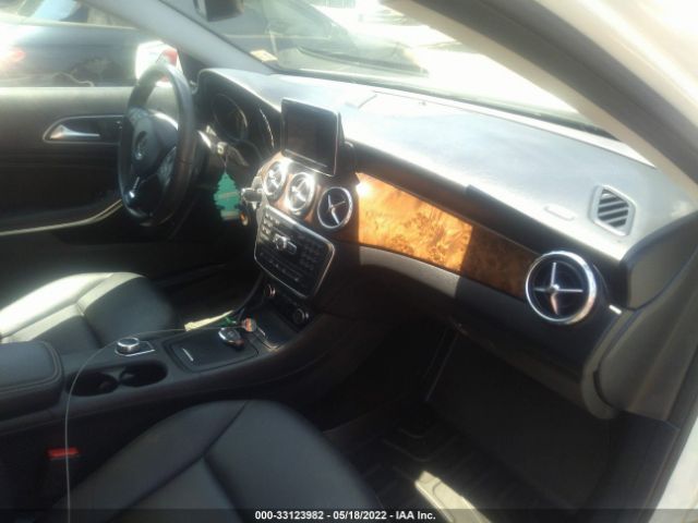 Photo 4 VIN: WDCTG4EB3FJ137229 - MERCEDES-BENZ GLA-CLASS 