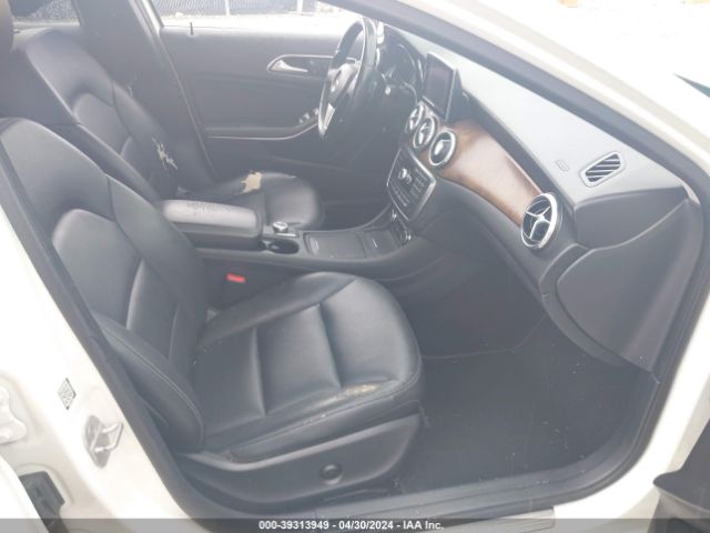 Photo 4 VIN: WDCTG4EB3FJ171624 - MERCEDES-BENZ GLA 250 